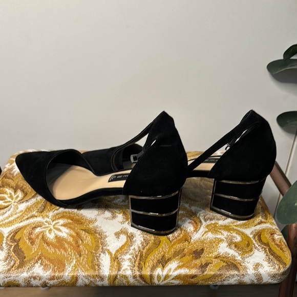 Steve Madden Black Suede Block Heels - Picture 4 of 5